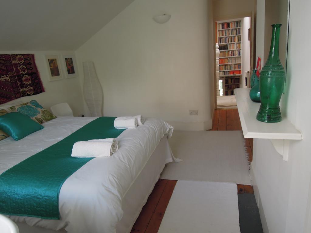 Holmewood Homestay Londra Exterior foto